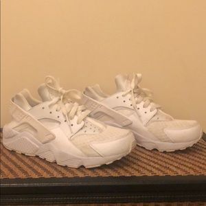 Size men 8 white huarache